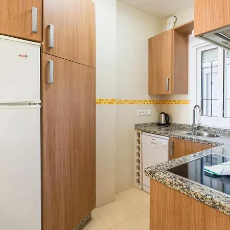 2 Con Vistas A La Piscina * Nerja