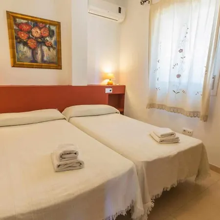 2 Con Vistas A La Piscina * Nerja