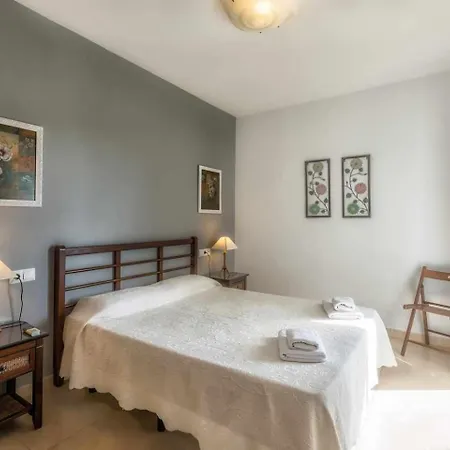 아파트 2 Con Vistas A La Piscina